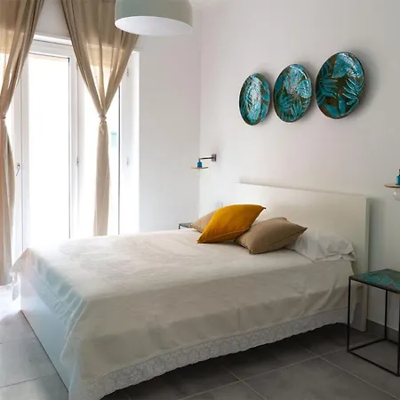 Dame - Amalfi Coast *